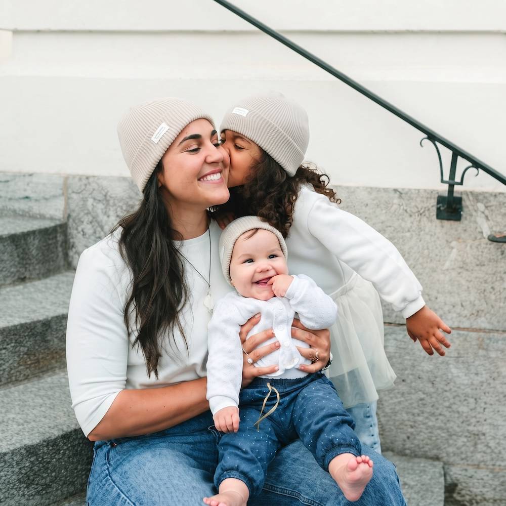 bonnet joli nous tour de cou tricot laine mérinos cashwool Italie bébé enfant junior et adulte qualité élégance premium marque suisse excellence