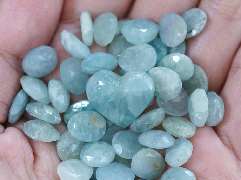 aquamarine heart stones