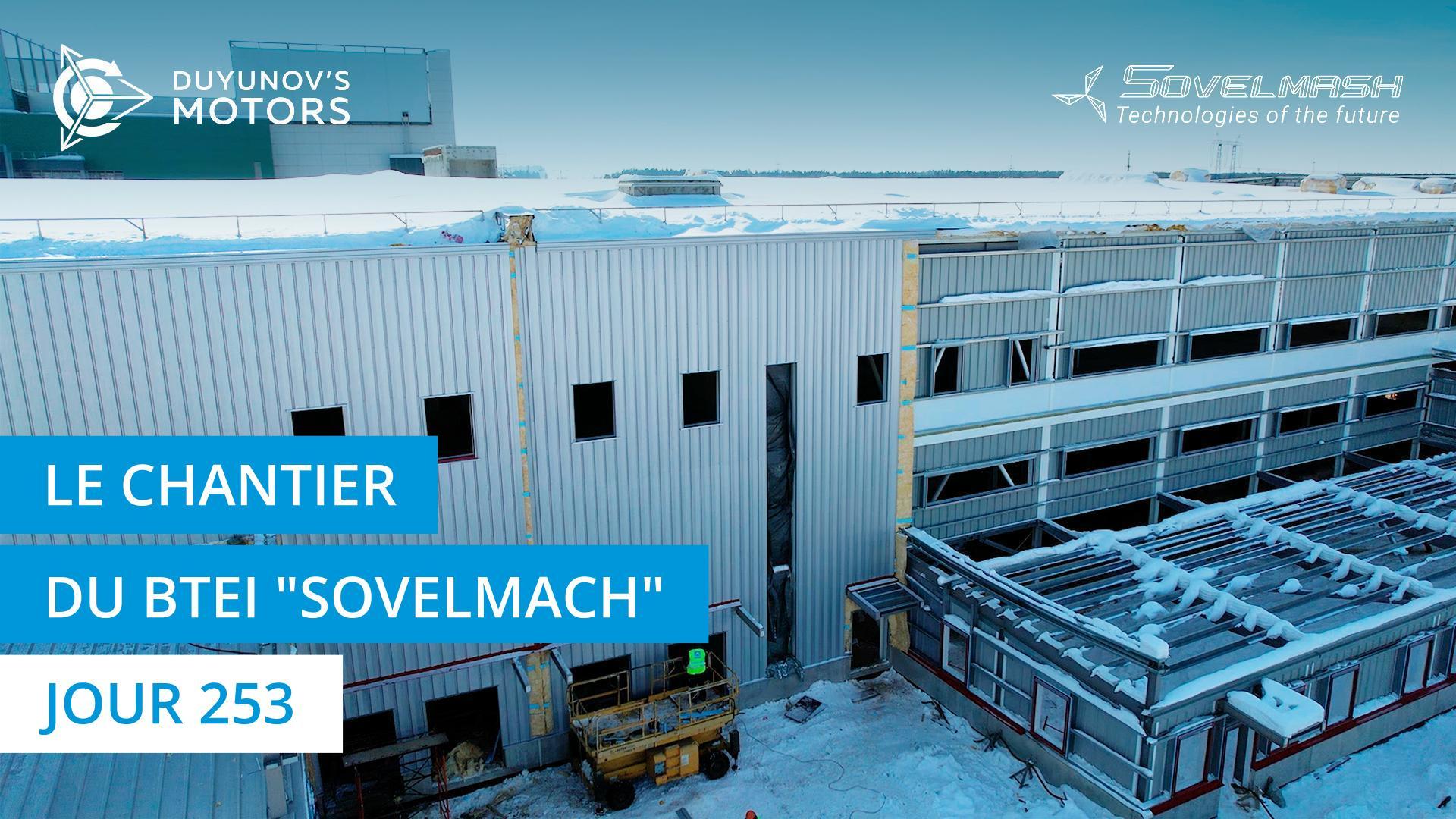 Installation du revêtement extérieur du bâtiment du BTEI | Jour 253