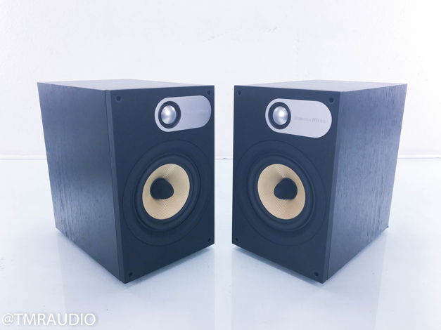 B&W 686 Bookshelf Speakers (DNRL)