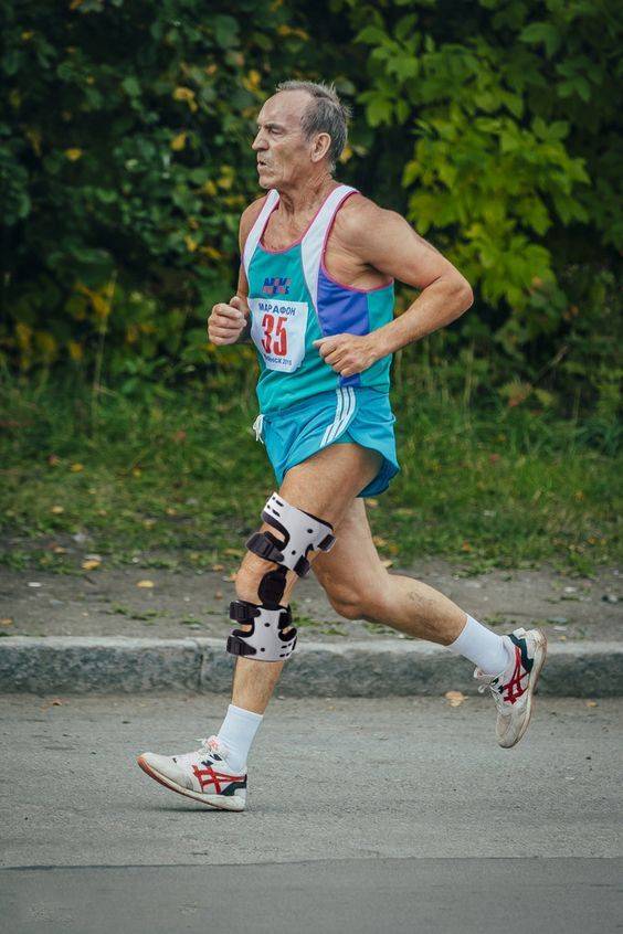 man with unloader knee brace