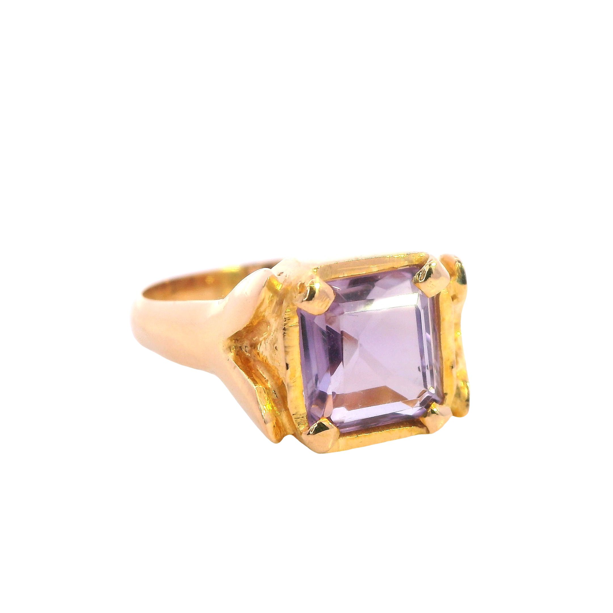 21ct Yellow Gold Amethyst Ring