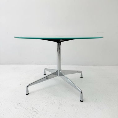 1 Vitra Glastisch von Charles Eames 