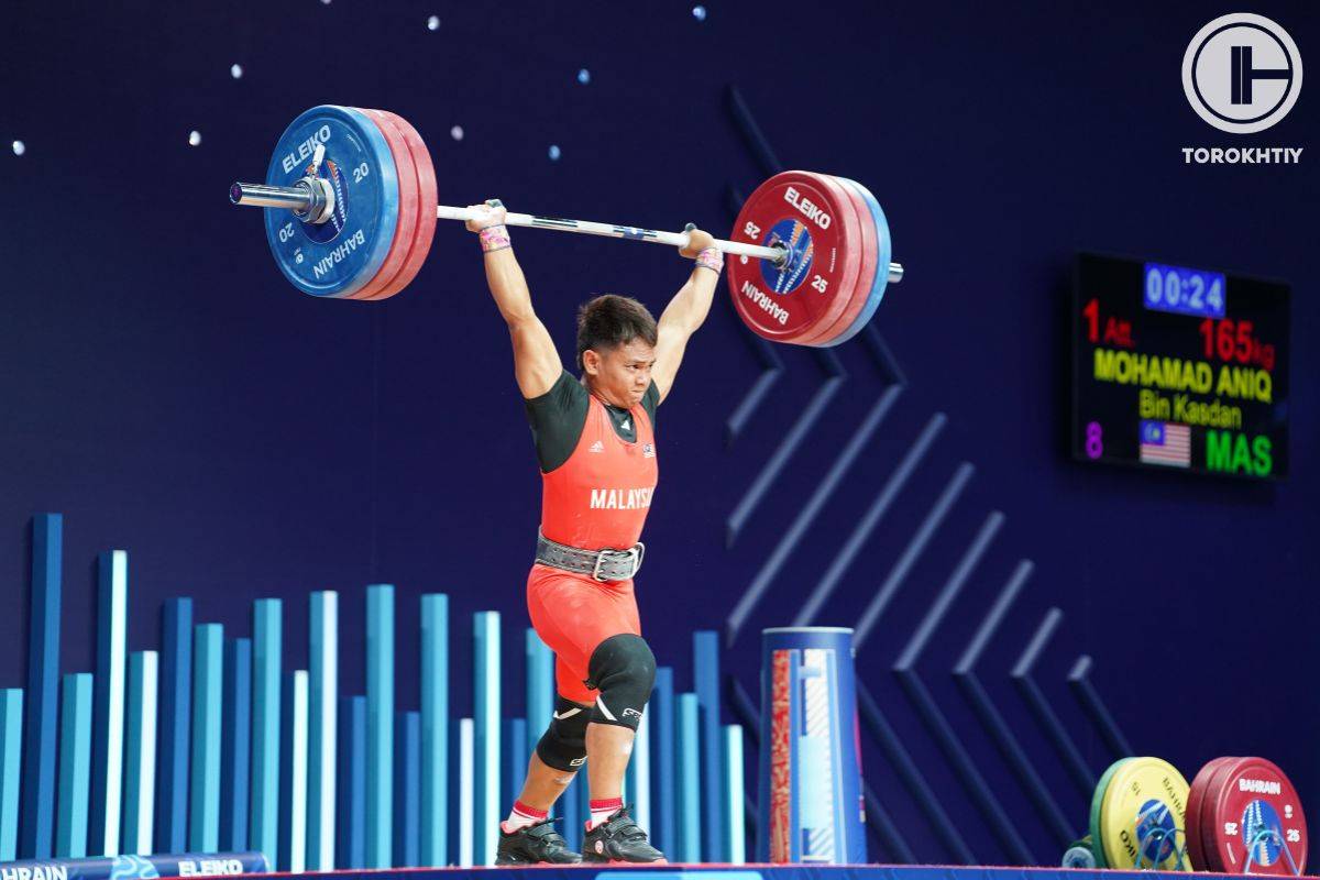 flat-powerlifting-shoes Hook Grip