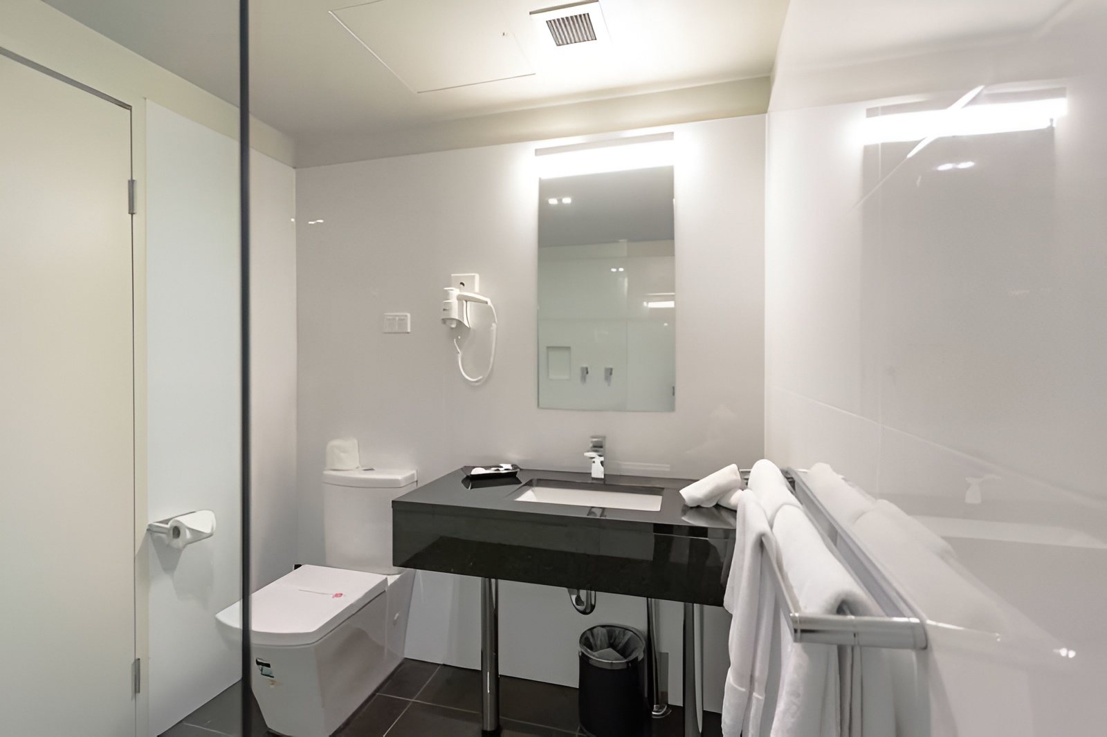 Motel 10 Voucher - Image 13