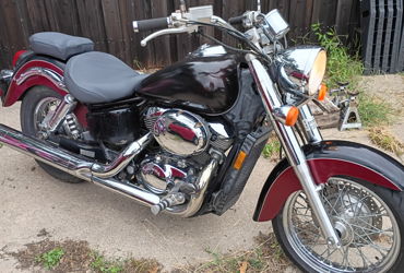 1999 HONDA SHADOW VT750 ACE motorcycle for rent near Grand Prairie, TX