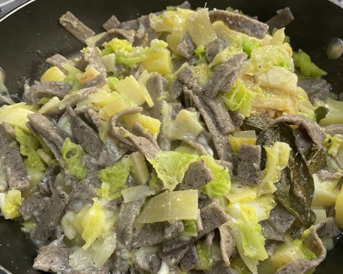 Cooking classes Lipomo: Cooking class on Pizzoccheri from Valtellina