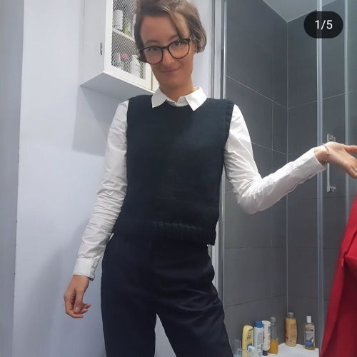 Simple sweater vest - knitting pattern