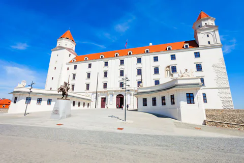 Private day trip from Budapest to Bratislava, Vienna, and back