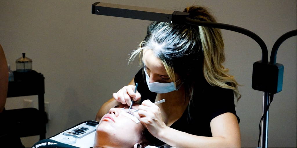 How To Become A Certified Eyelash Extension Technician In Any State