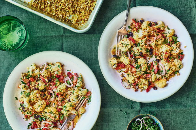 Salade tiède au chou-fleur et au quinoa croustillant
