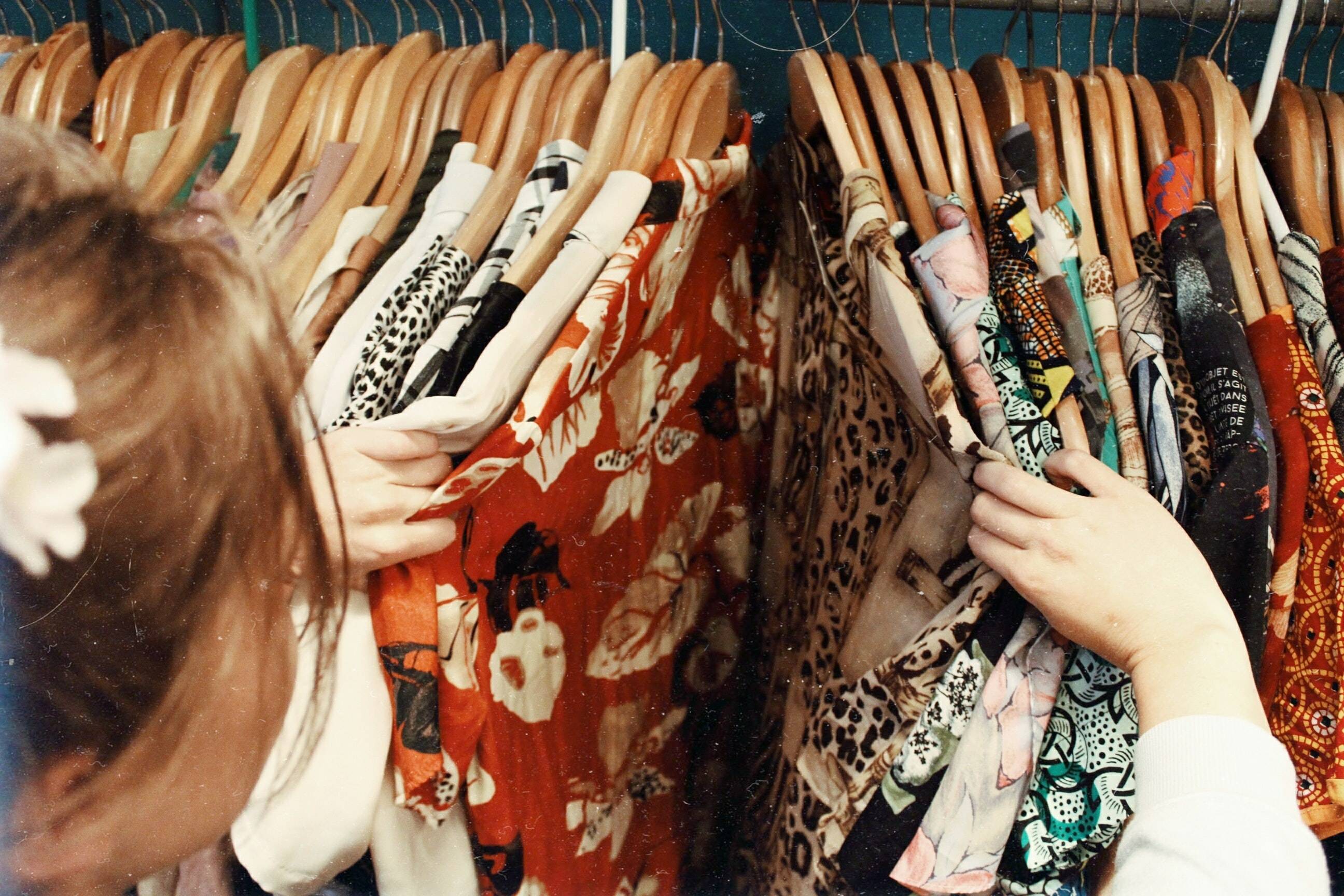 Check out our tips for how to make second-hand clothing fit you!