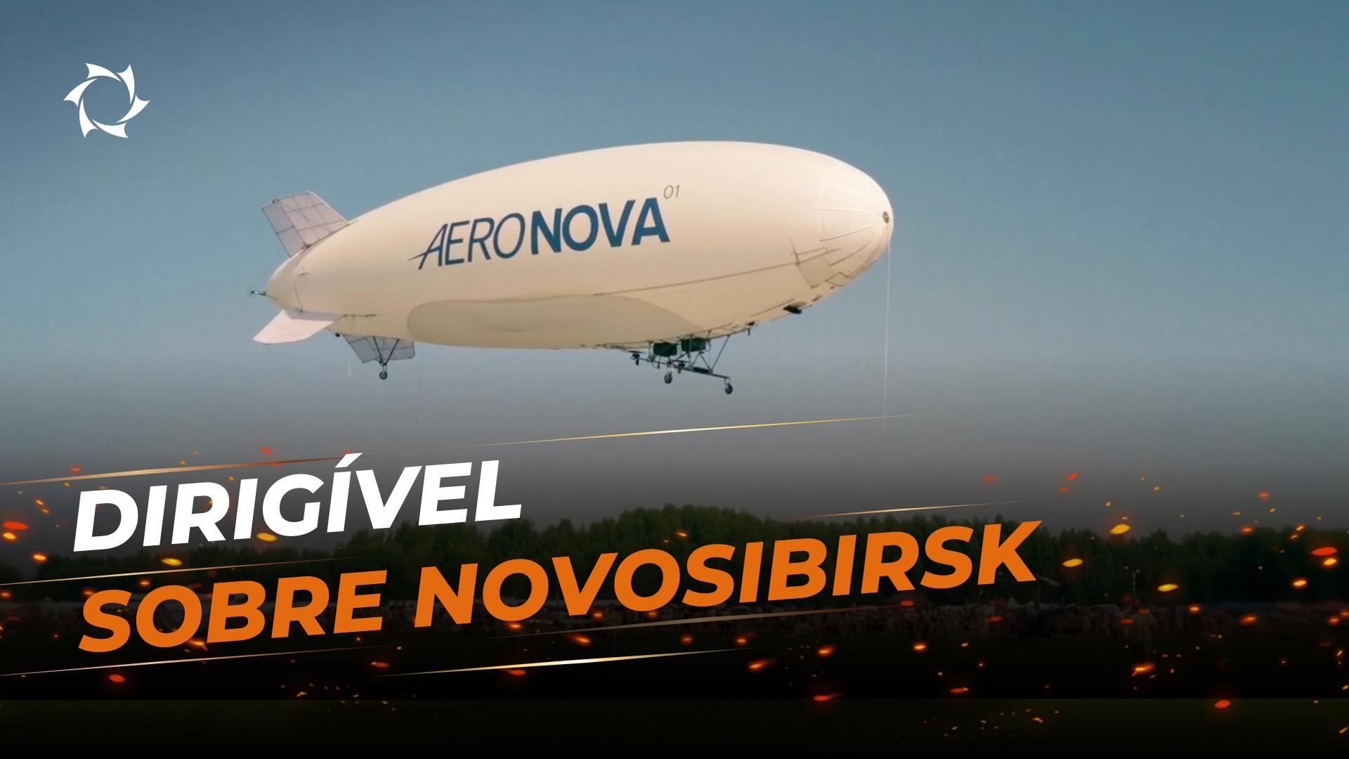 Dirigível não tripulado NOVA-01 apresentou-se em um grande show aéreo