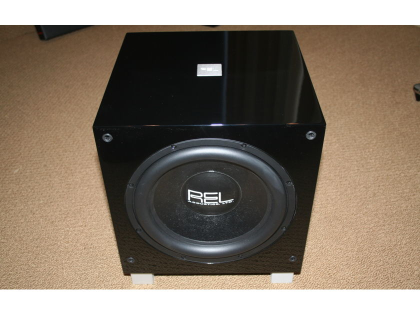 REL Acoustics T-7 Subwoofer  - Dealer Demo - Spectaclar (see pics)
