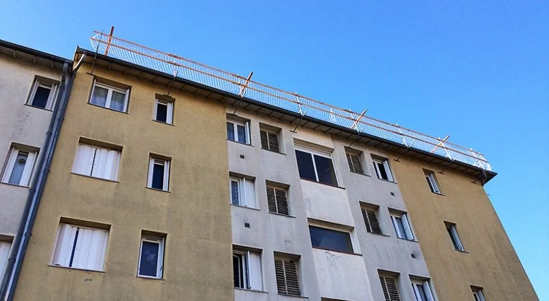 Rénovation de 2 000 m² de couverture en tuiles de Marseille — photo 4 sur 26 — CEG TOITURE