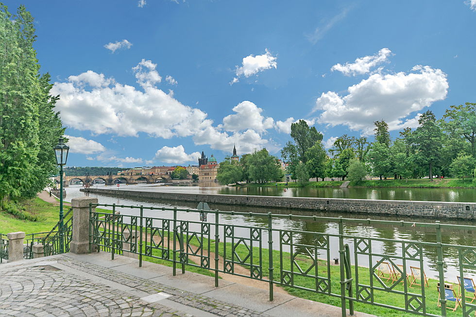  Praha 5, Smíchov
- Výhled z Kampy / View from The Kampa island