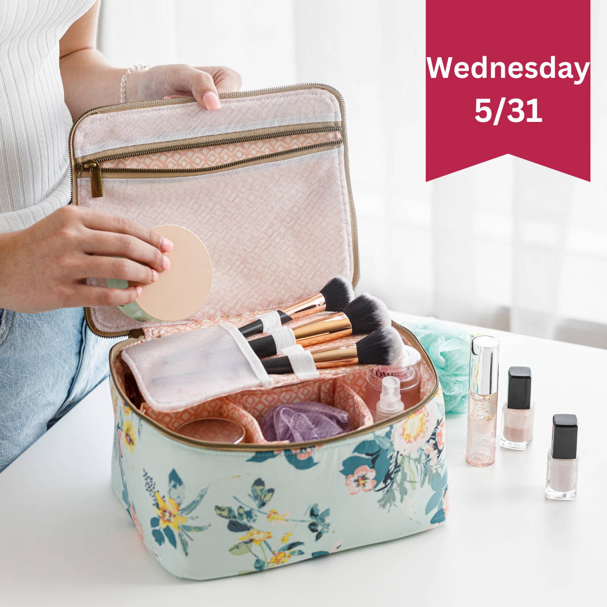  learn how to sew the bette makeup bag for all of your toiletries.