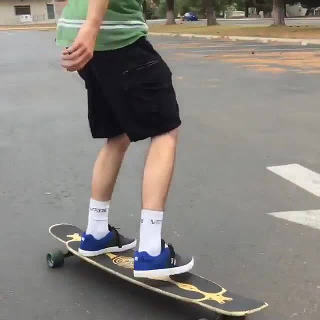How to Freestyle Longboard with Easy Tricks? Legit Gears
