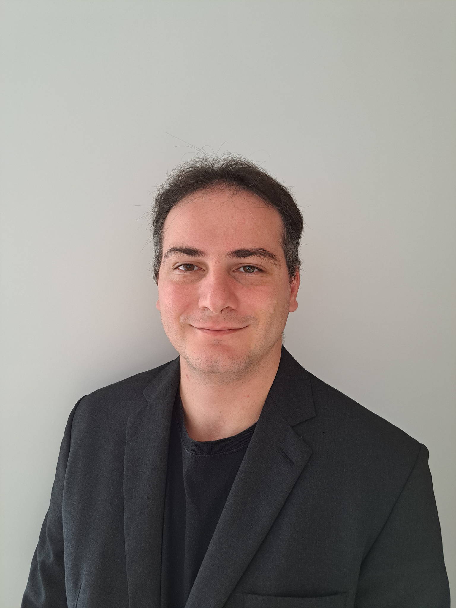 Picture of Mauricio Cirelli - the author