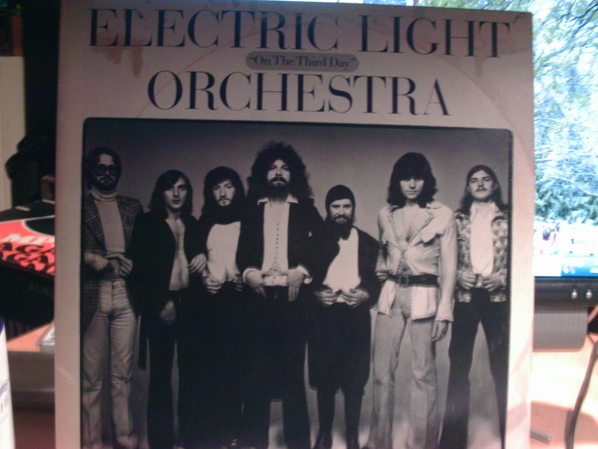 ELECTRIC LIGHT ORCHESTRA - ON THE THIRD DAY