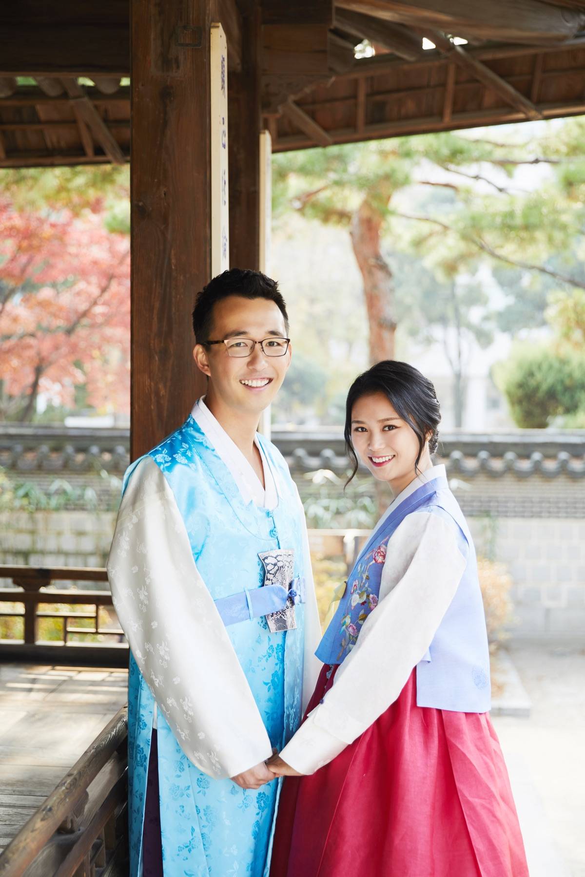 Silk hand painted flowers on hanbok skirt