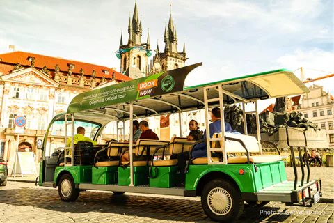 Prague: Full-Day Hop-On-Hop-Off Audio-Guided E-Bus Ticket