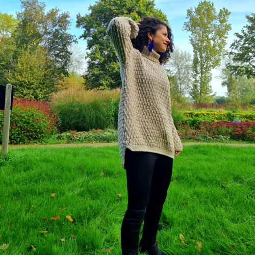 Coaty Sweater. Trendy Alpine Stitch Crochet Sweater Pattern | Cozy Textured Design