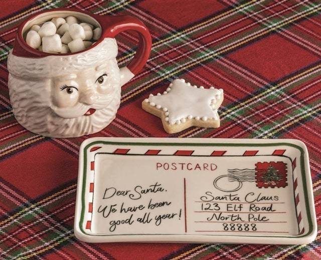 outdoor decoration nutcrackers with wreath and candy cane