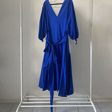 blaues Kleid 