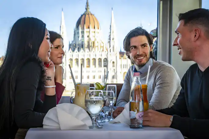 Danube Cruise with Audioguide & Panorama Terrace