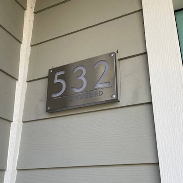 Illuminated address numbers 10