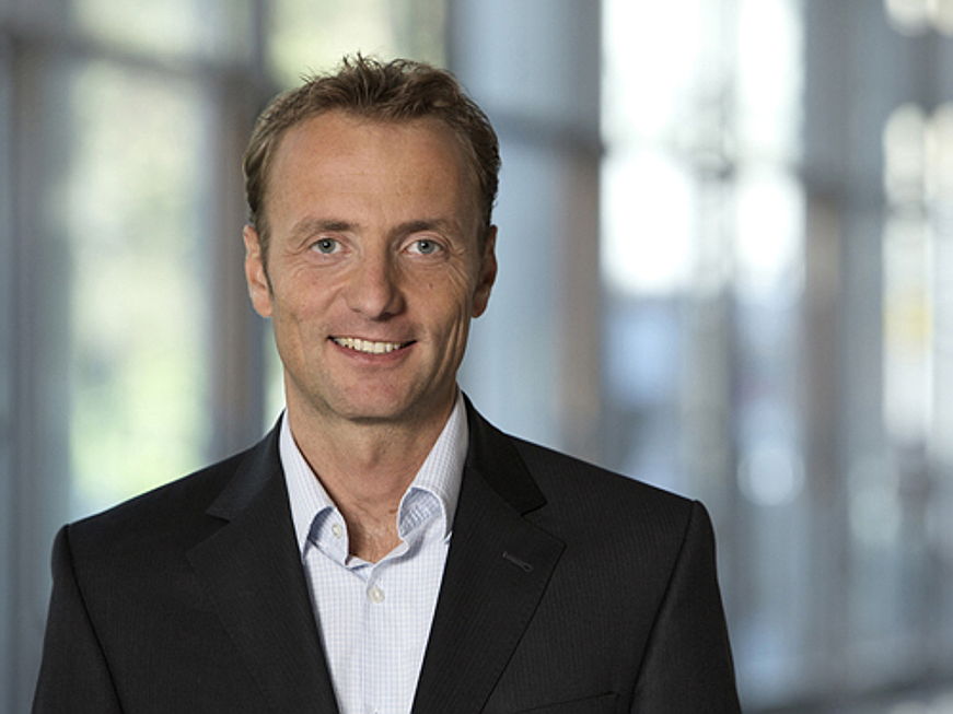  Groß-Gerau
- Christian Henk ist neuer CPO der Engel & Völkers Technology GmbH.
(Bildquelle: Engel & Völkers AG)
