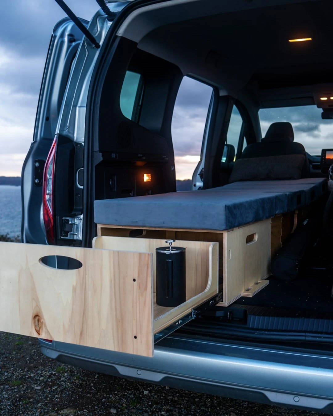 ford transit connect aménagé