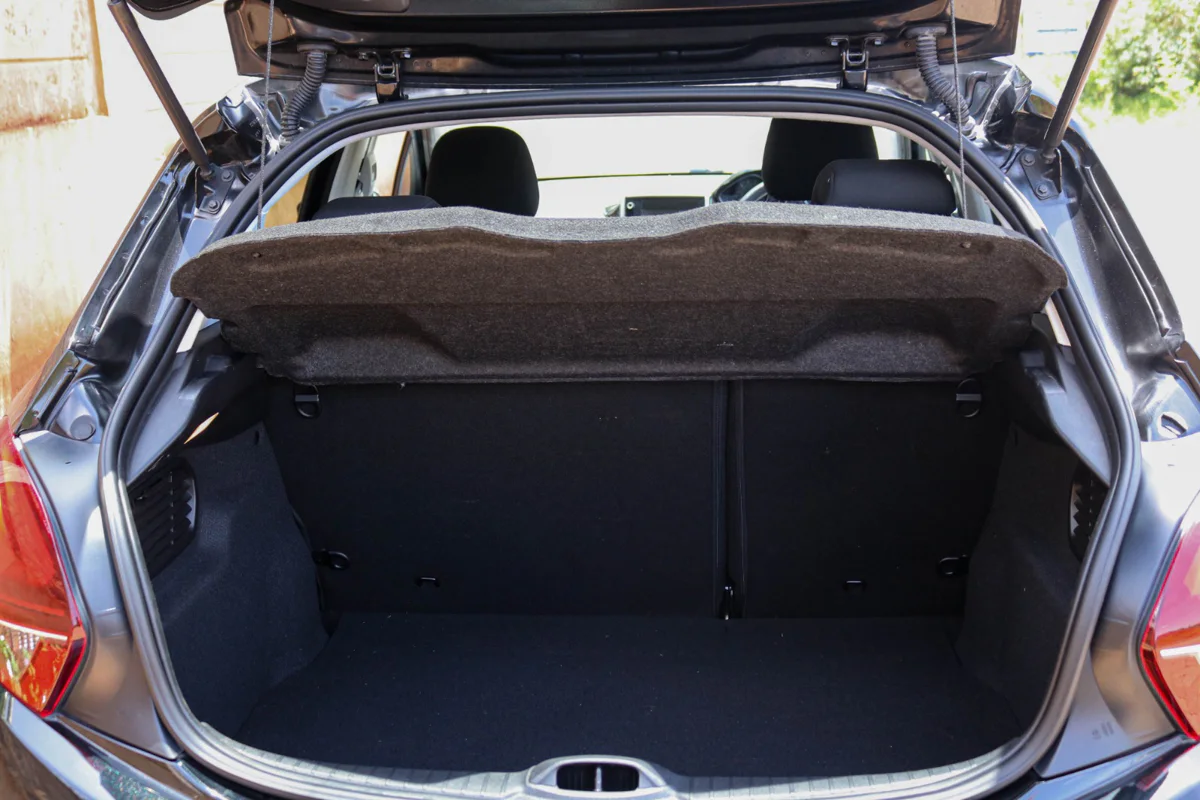 2016 Peugeot 208 — Royal Max Motors — photo 12 of 16