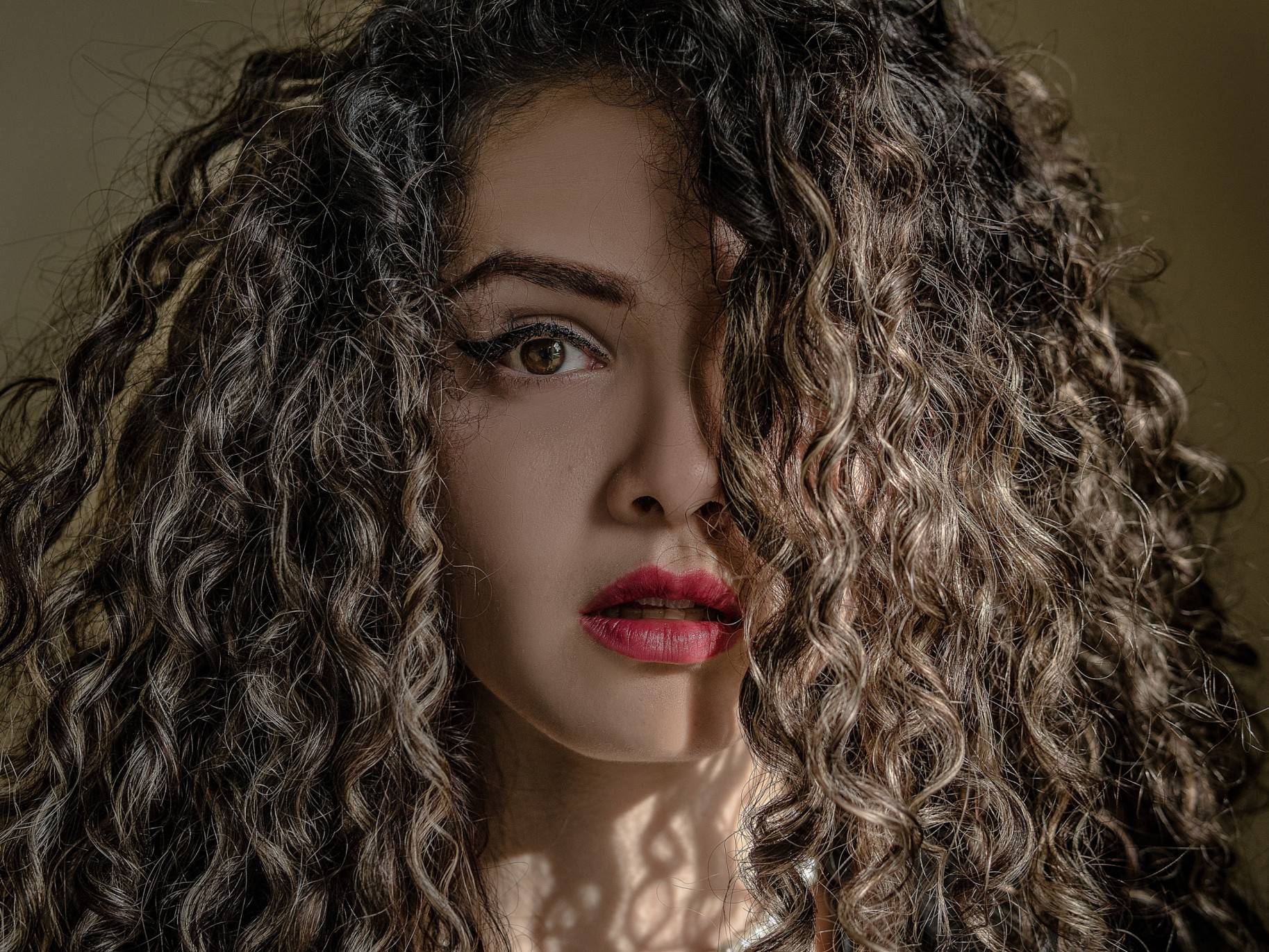 Image of women with curly hair