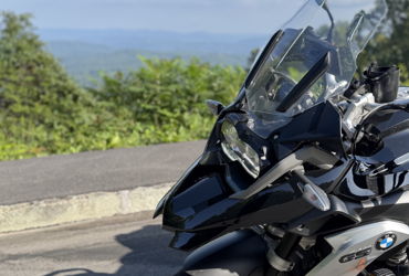 2016 BMW R 1200 GS motorcycle for rent near Hamptonville, NC