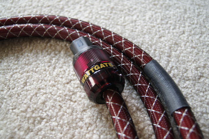DH Labs Red Wave Power Cord  6 Feet