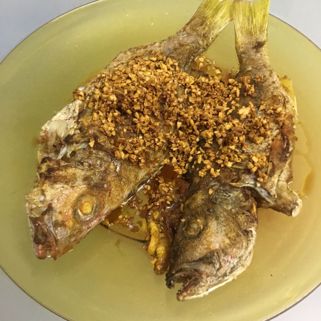 May 15th, 20 - fried fishes with lotsa garlic. So yummy.