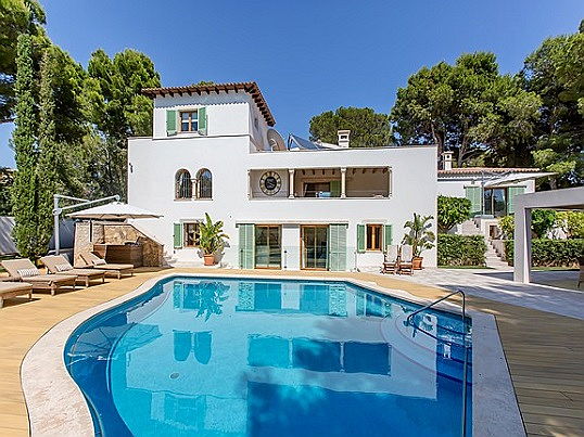  Balearen
- Villa zum Kauf für die ganze Familie in begehrter Lage, Portals, Mallorca