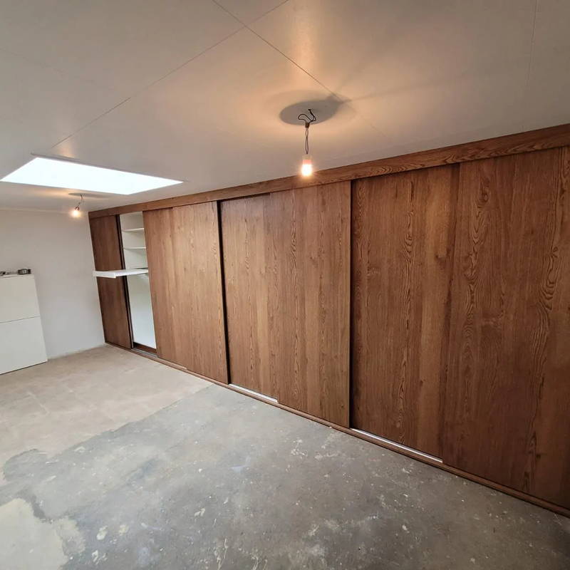 Inbouwkasten op maat, klantproject Houtenmeubelshop