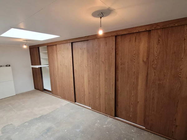 Inbouwkasten op maat, klantproject Houtenmeubelshop