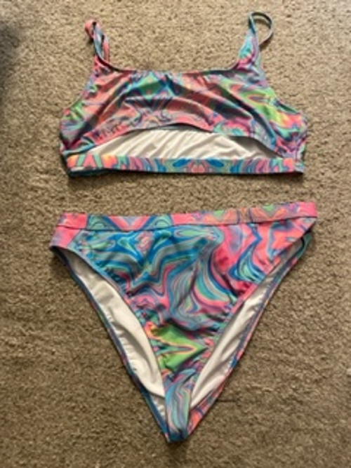iHeartRaves Recycled Fabric Melted Marble set (Top: 1X, Bottoms: 2X)