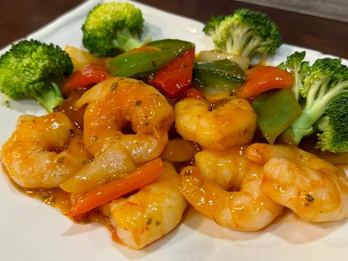 TRUE ASIAN KITCHEN - Image 2