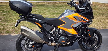 2022 KTM 1290 SUPER ADVENTURE S motorcycle for rent near Knox, IN