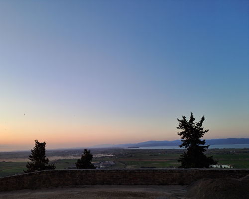 Food experiences Paciano: Umbrian Barbecue with Lake Trasimeno View