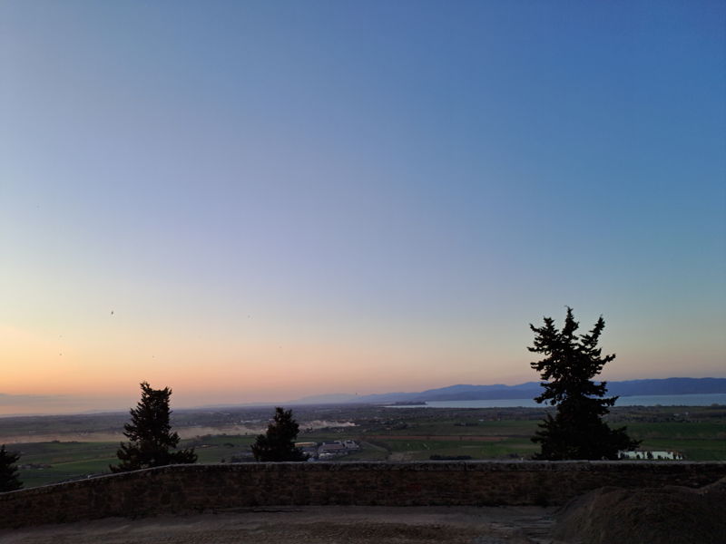 Food experiences Paciano: Umbrian Barbecue with Lake Trasimeno View