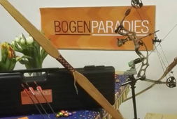 bg bogenparadies kompositionsbogen geburtstagstisch