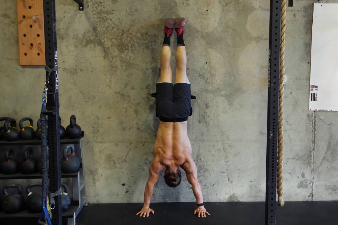 Doing Handstand With Wall Doing Handstand With Wall