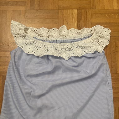 Bluse mit Blumenkragen