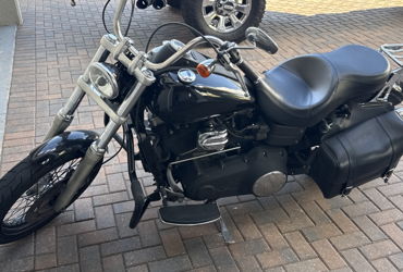 2010 HARLEY-DAVIDSON FXDB DYNA STREET BOB (BLACK) motorcycle for rent near Ruskin, FL